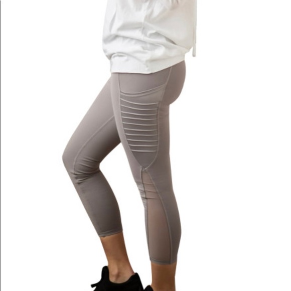 CLOSEOUT Moto Streetstyle Pocket Leggings NWT - Picture 7 of 9